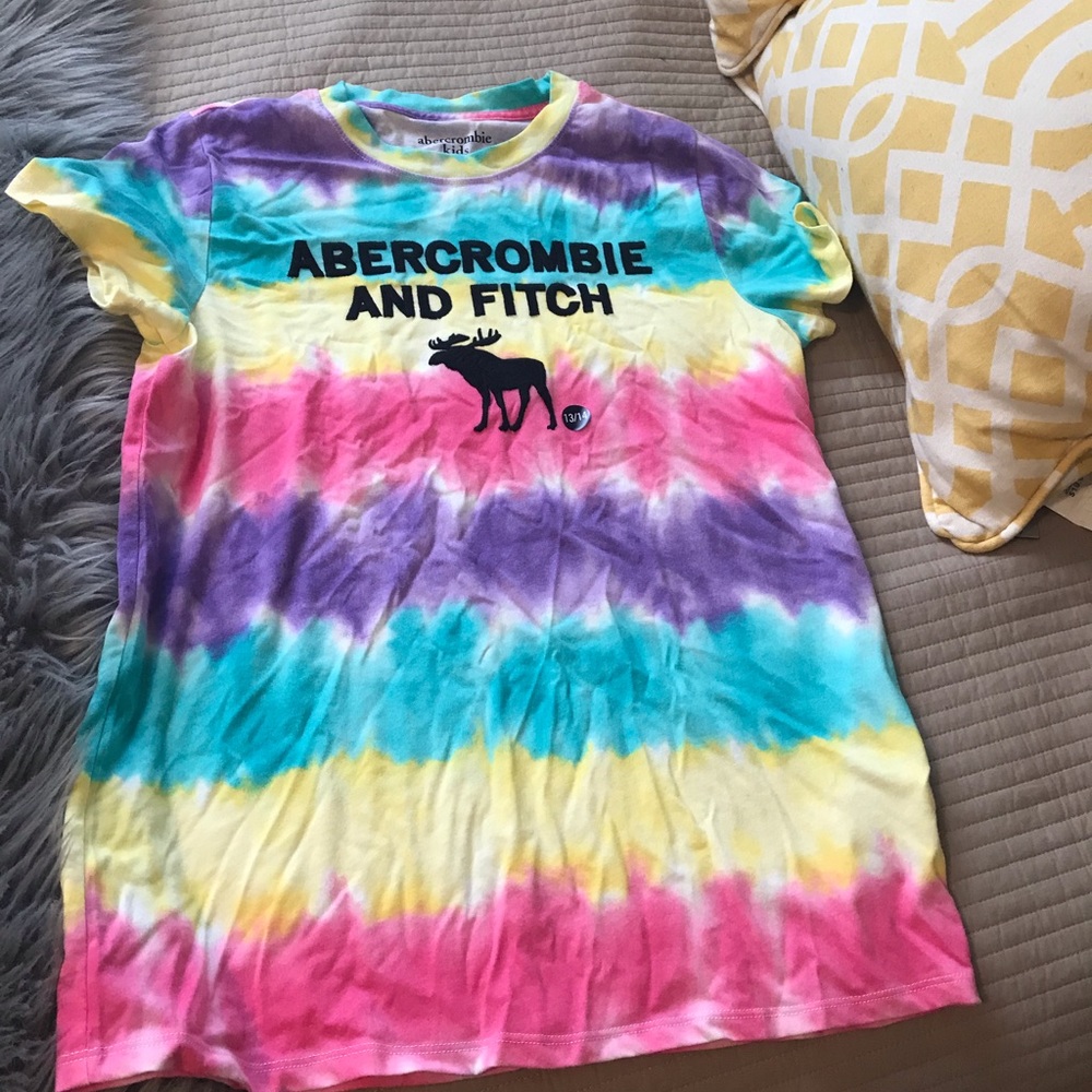 New kids shirt Abercrombie size 13/14
